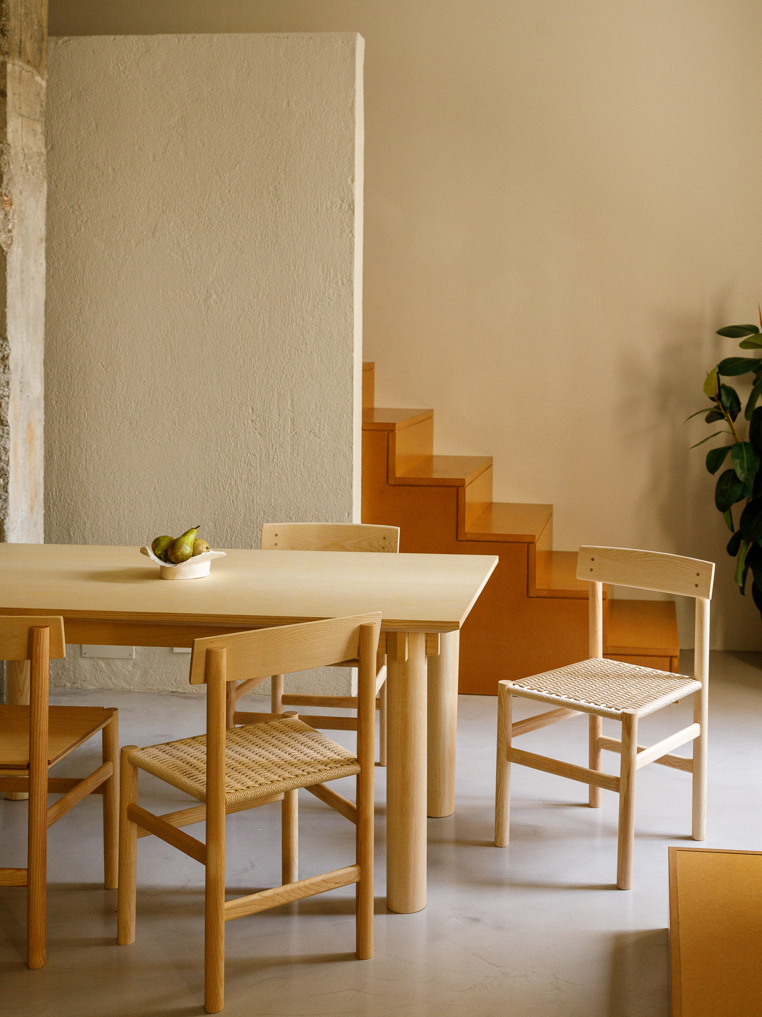 mesa de comedor y sillas madera